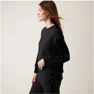 Athleta retroplush velvet crewneck